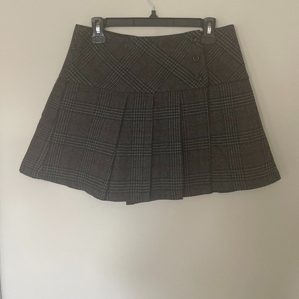 Pleated plaid skirt